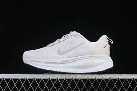 Picture of Nike Vomero 18 _SKUfw21450935378141203fw